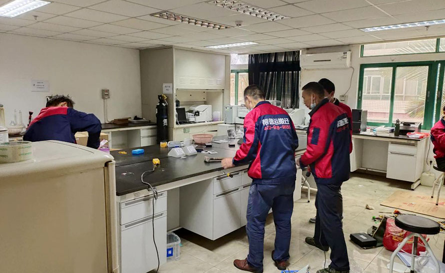 實驗儀器搬運與調試：確?？蒲芯鹊年P鍵步驟